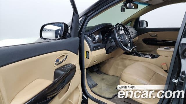 Kia The / новый New Carnival Noblesse, 2019 10