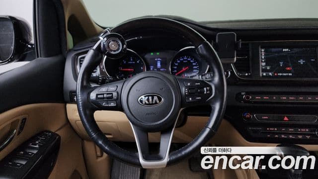 Kia The / новый New Carnival Noblesse, 2019 14