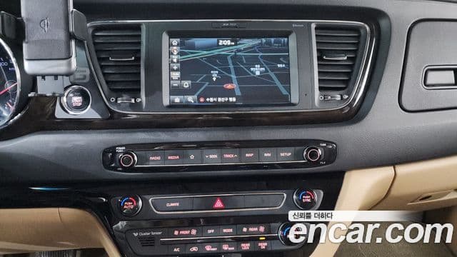 Kia The / новый New Carnival Noblesse, 2019 15