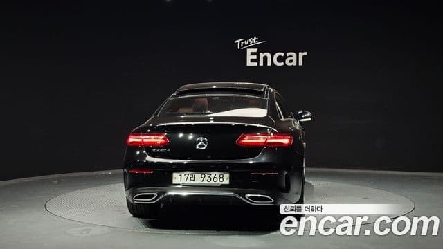 Mercedes-Benz E-класс W213 E220d купе, 2017 4