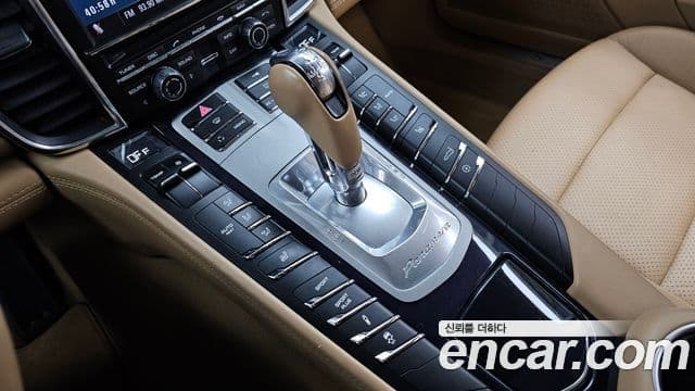Porsche Panamera 970, 2010 9
