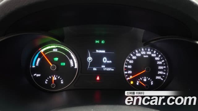 Kia K5 гибрид 2세대 Noblesse, 2016 8