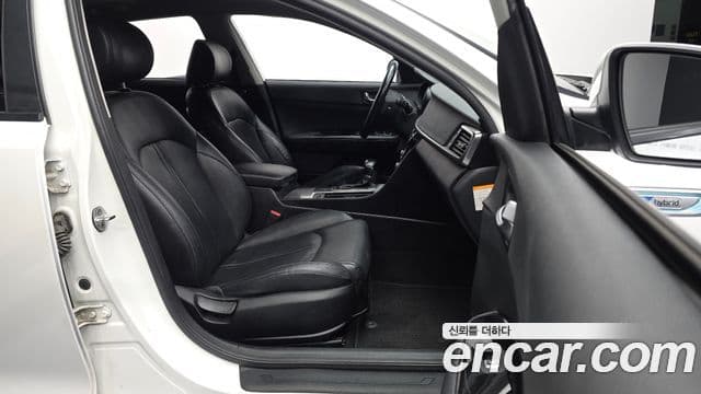 Kia K5 гибрид 2세대 Noblesse, 2016 11