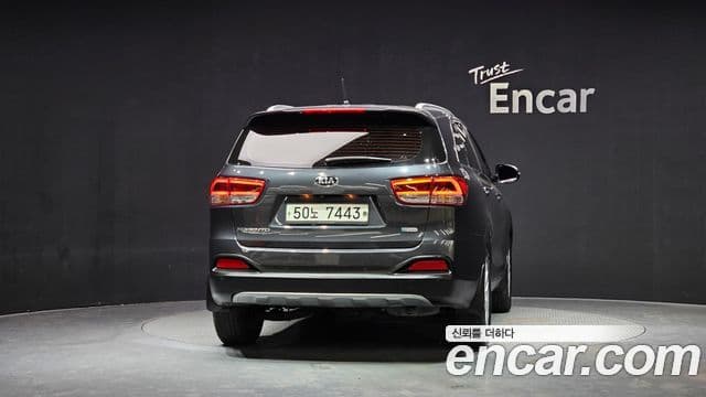 Kia All New Sorento Prestige, 2016 4