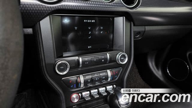 Ford Mustang кабриолет, 2019 15