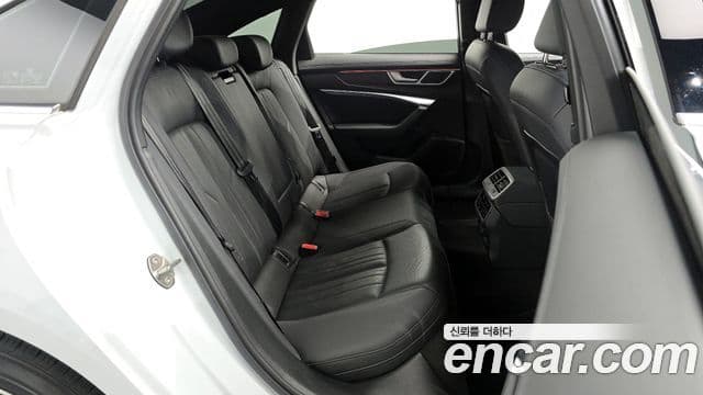 Audi A6 (C8) Premium, 2023 12