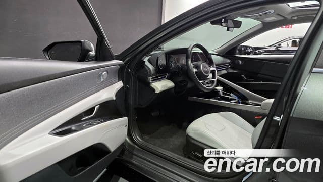 Hyundai Avante (CN7) Inspiration, 2021 11