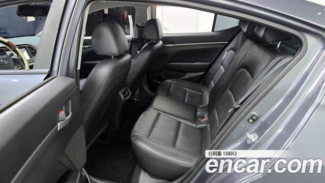 Hyundai Avante AD 1.6 GDI Smart, 2016 13