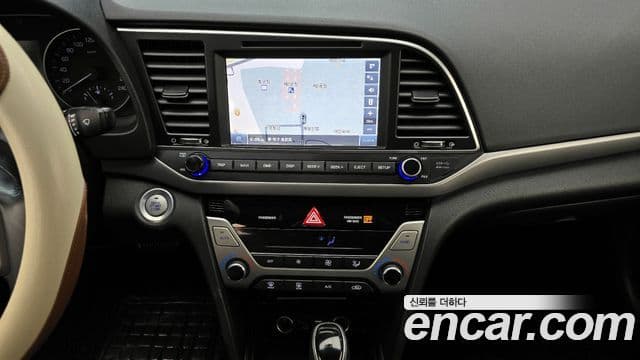 Hyundai Avante AD 1.6 GDI Smart, 2016 15