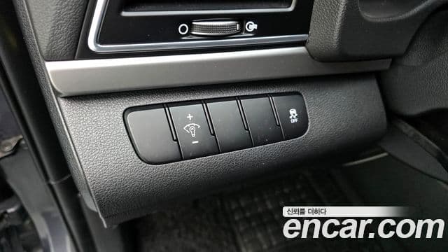 Hyundai Avante AD 1.6 GDI Smart, 2016 17