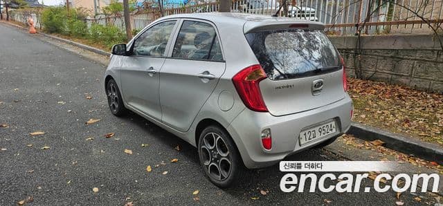 Kia All New Morning Luxury, 2012 3