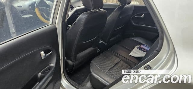 Kia All New Morning Luxury, 2012 8