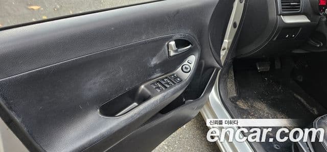 Kia All New Morning Luxury, 2012 11