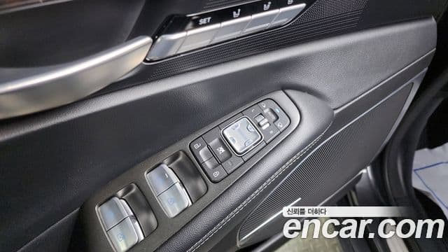 Genesis EQ900 Luxury, 2018 13