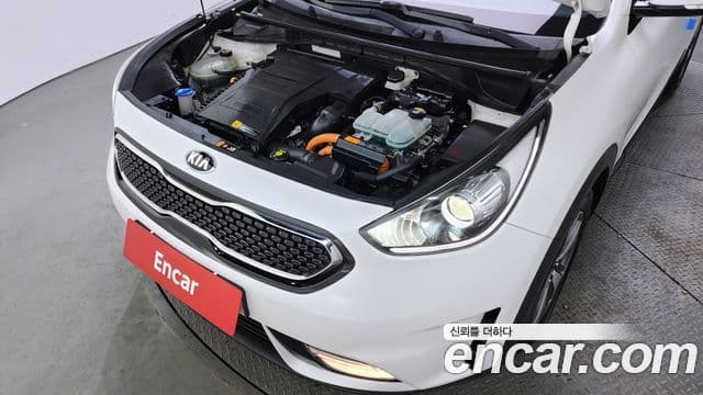 Kia Niro Prestige, 2018 6