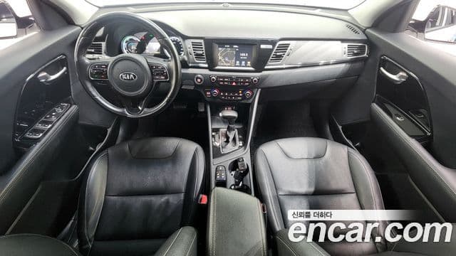Kia Niro Prestige, 2018 7