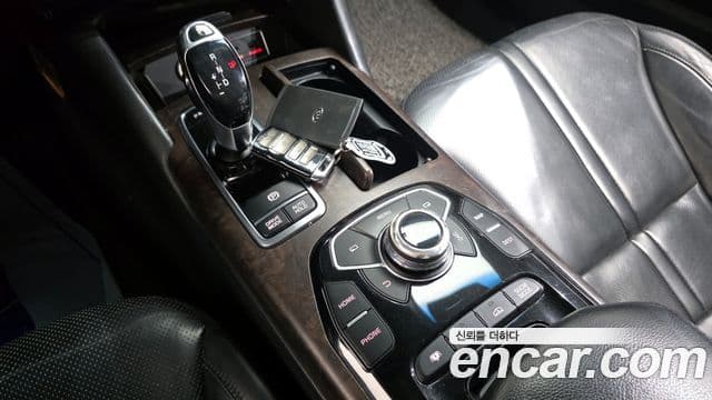 Kia K9 Special, 2013 9