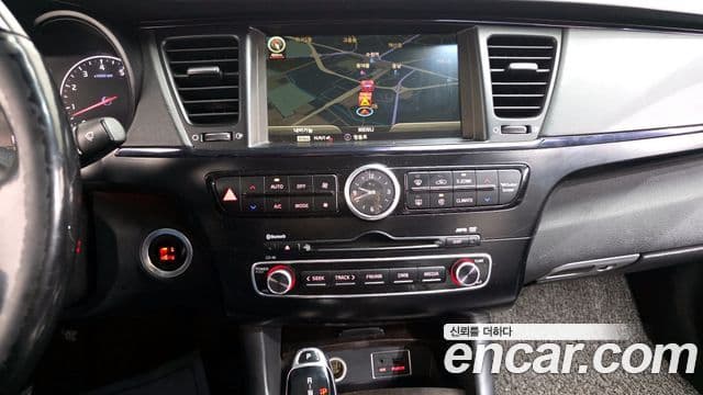 Kia K9 Special, 2013 15