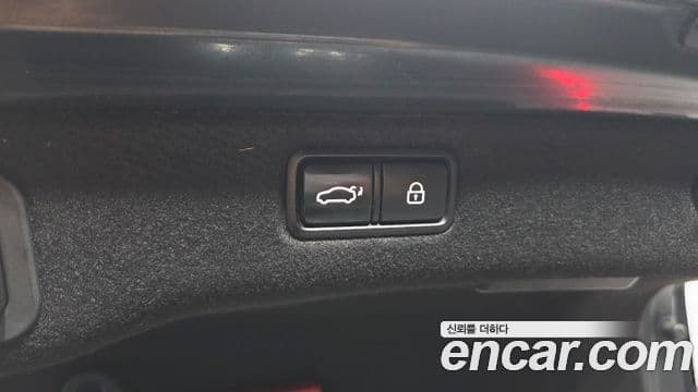 Kia K9 Special, 2013 20