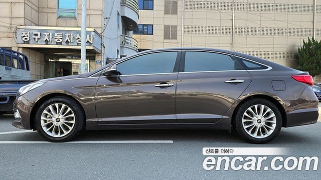 Hyundai LF Sonata LPI Modern(для людей с инвалидностью), 2015 3
