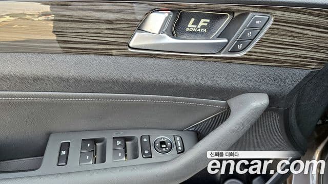 Hyundai LF Sonata LPI Modern(для людей с инвалидностью), 2015 7