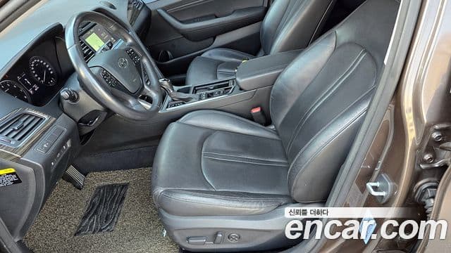 Hyundai LF Sonata LPI Modern(для людей с инвалидностью), 2015 8