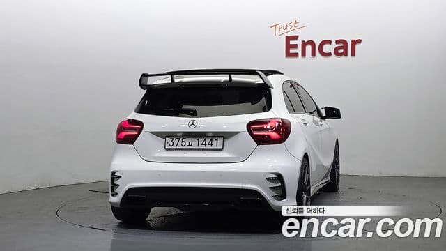 Mercedes-Benz A-класс W176 A45 AMG 4MATIC, 2015 4