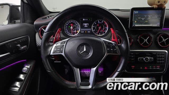 Mercedes-Benz A-класс W176 A45 AMG 4MATIC, 2015 14