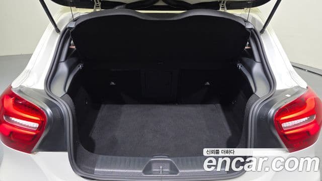 Mercedes-Benz A-класс W176 A45 AMG 4MATIC, 2015 20