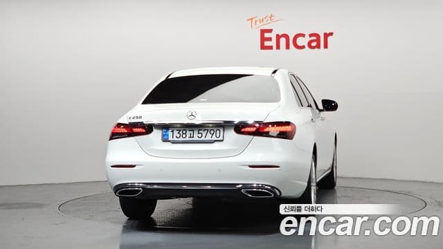 Mercedes-Benz E-класс W213 Exclusive, 2021 4