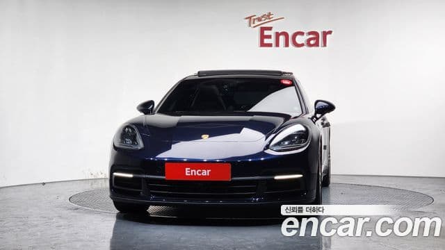 Porsche Panamera (971), 2019 3