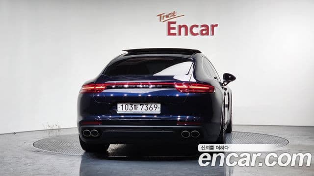 Porsche Panamera (971), 2019 4