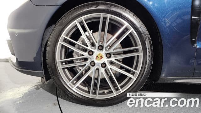 Porsche Panamera (971), 2019 все фото