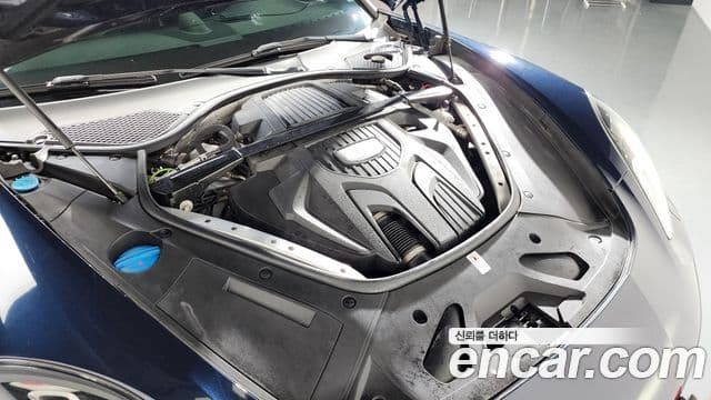 Porsche Panamera (971), 2019 6