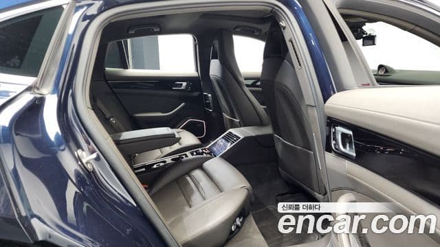 Porsche Panamera (971), 2019 12