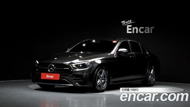 Mercedes-Benz E-класс W213 AMG Line, 2023 1