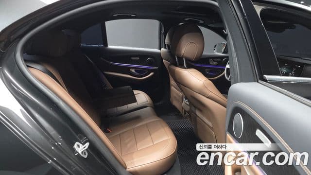 Mercedes-Benz E-класс W213 AMG Line, 2023 12