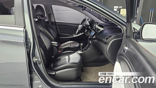 Hyundai Accent(новый кузов / новое поколение) Premier, 2013 12