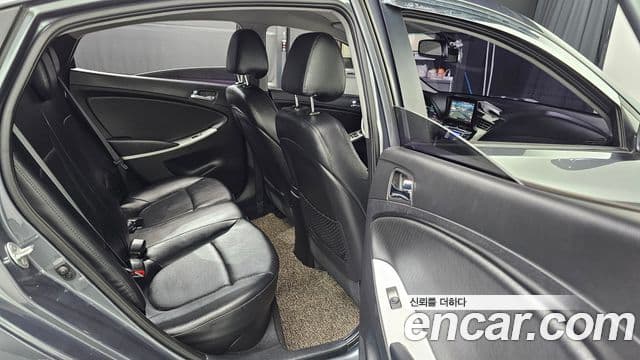 Hyundai Accent(новый кузов / новое поколение) Premier, 2013 13