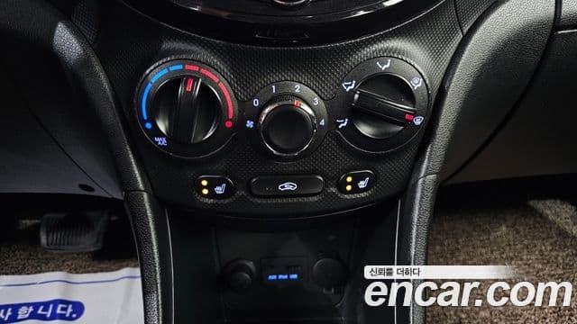 Hyundai Accent(новый кузов / новое поколение) Premier, 2013 18