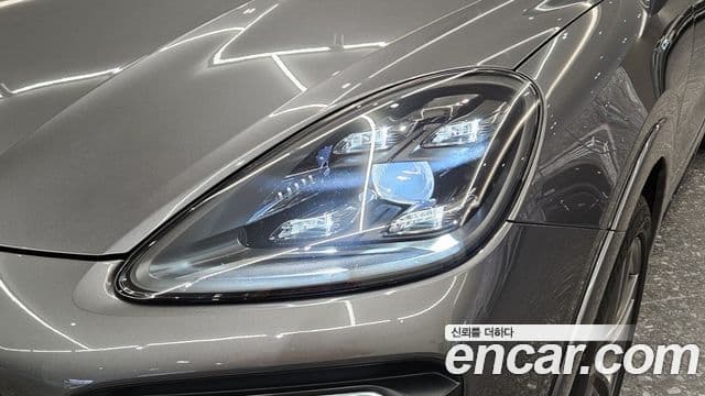 Porsche Cayenne (PO536), 2019 14