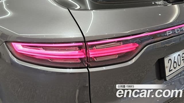 Porsche Cayenne (PO536), 2019 15