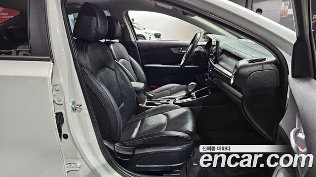 Kia The / новый New K3 2세대 Prestige, 2022 10
