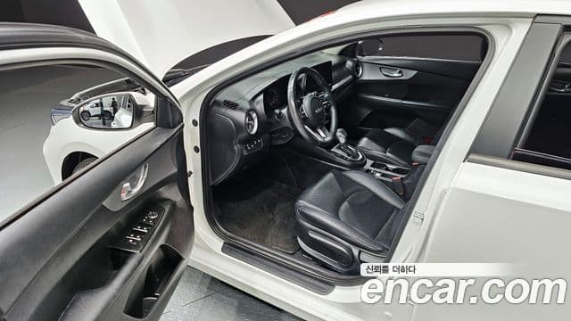 Kia The / новый New K3 2세대 Prestige, 2022 11