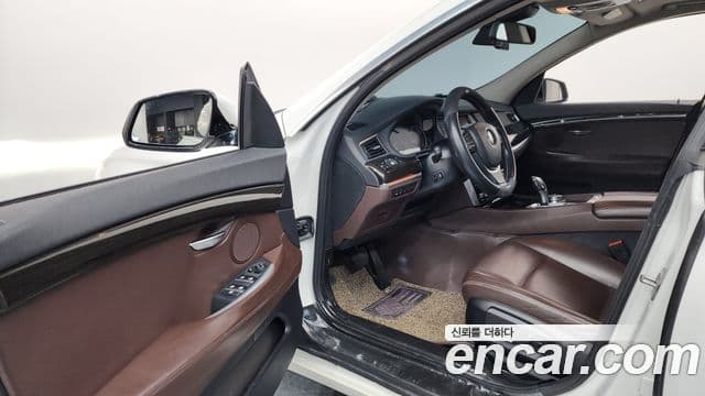 BMW 5시리즈 GT (F07) GT 30d xDrive, 2017 10