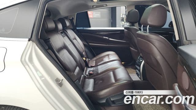 BMW 5시리즈 GT (F07) GT 30d xDrive, 2017 12