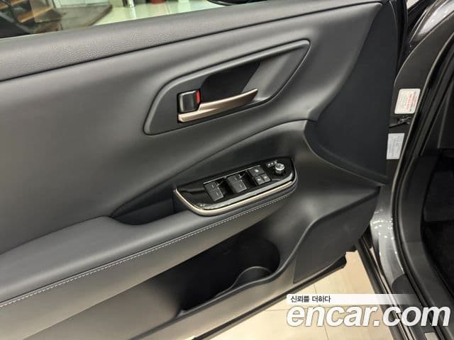 Toyota 크라운 кроссовер, 2024 12