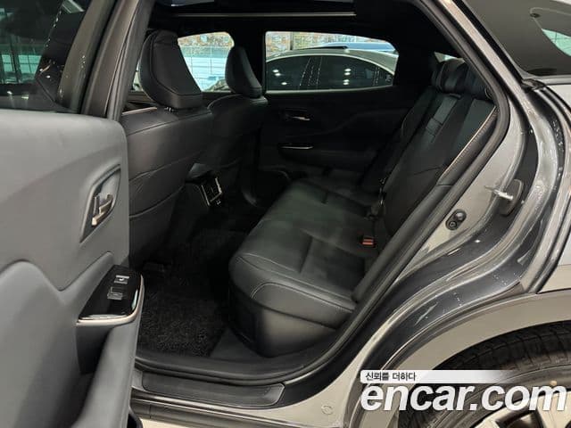 Toyota 크라운 кроссовер, 2024 14