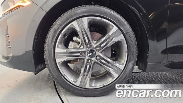 Kia K5 гибрид 3세대 Signature, 2023 все фото