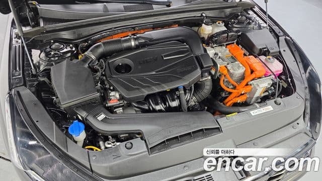 Kia K5 гибрид 3세대 Signature, 2023 6